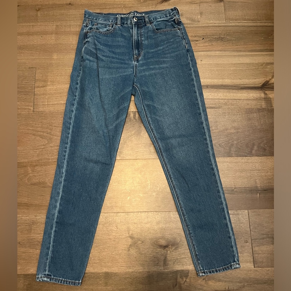 American Eagle Mom Jeans